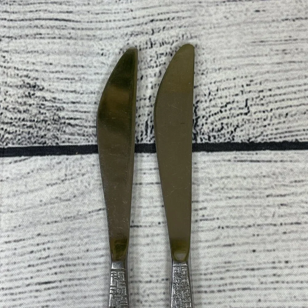 Vintage TWA Airline Stainless Steel Basketweave Table Knife Pair 8